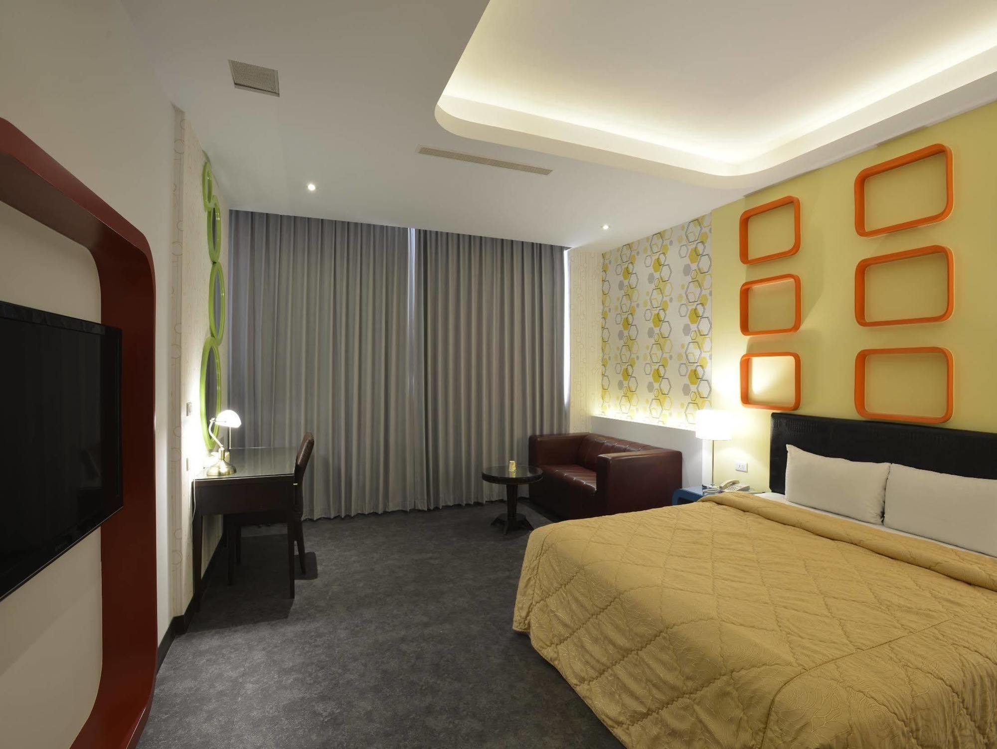 Duo Romance Hotel Hualien Extérieur photo